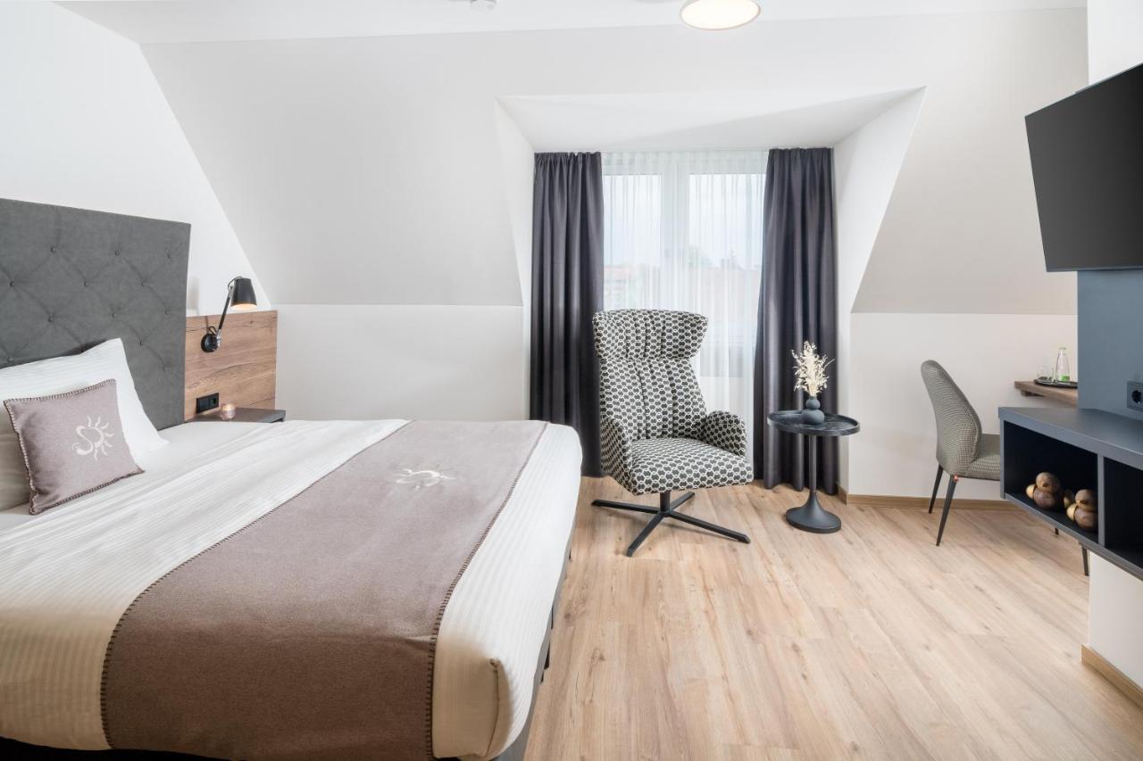 Landhotel Sonne Neuendettelsau المظهر الخارجي الصورة