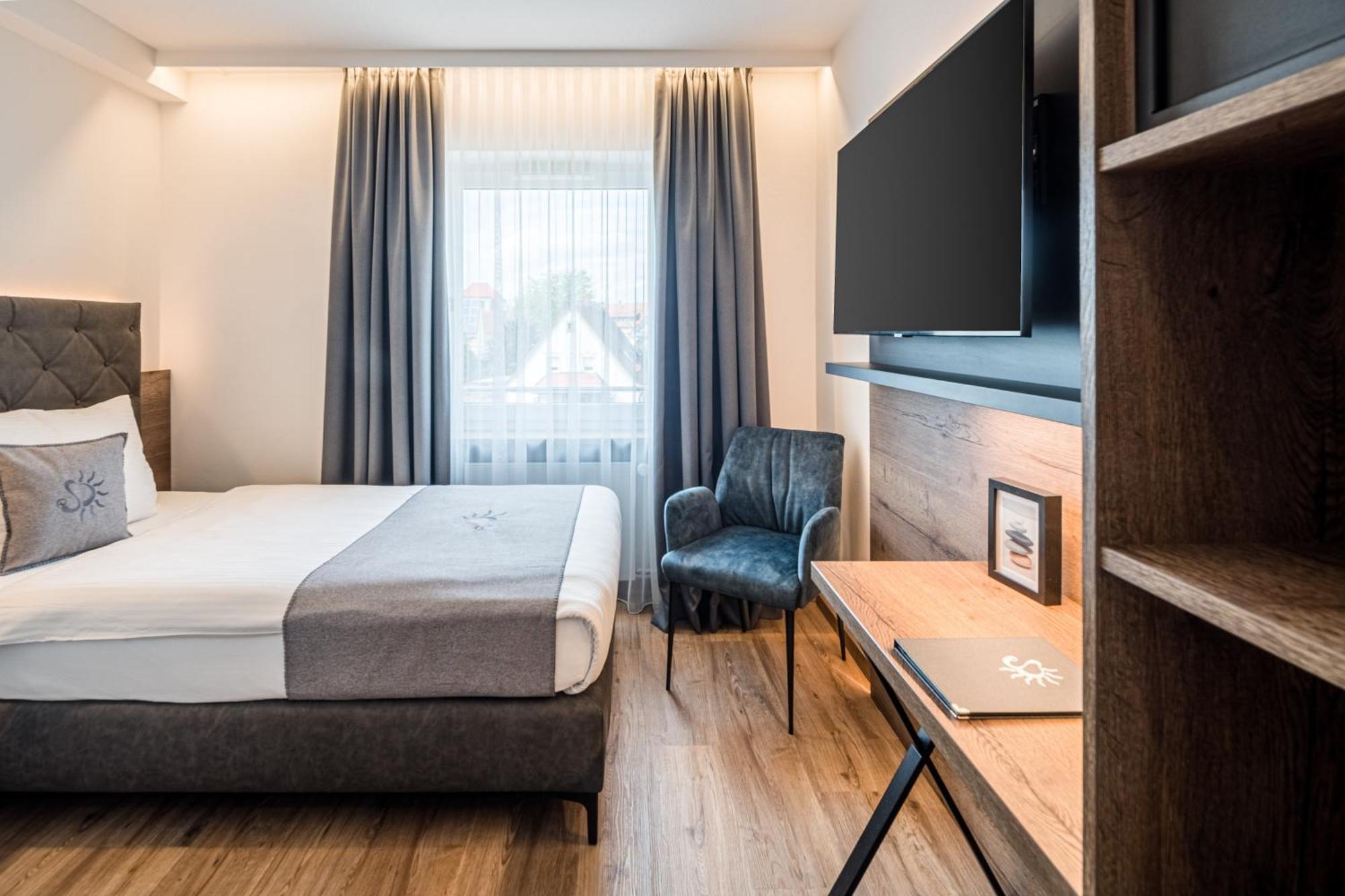 Landhotel Sonne Neuendettelsau المظهر الخارجي الصورة