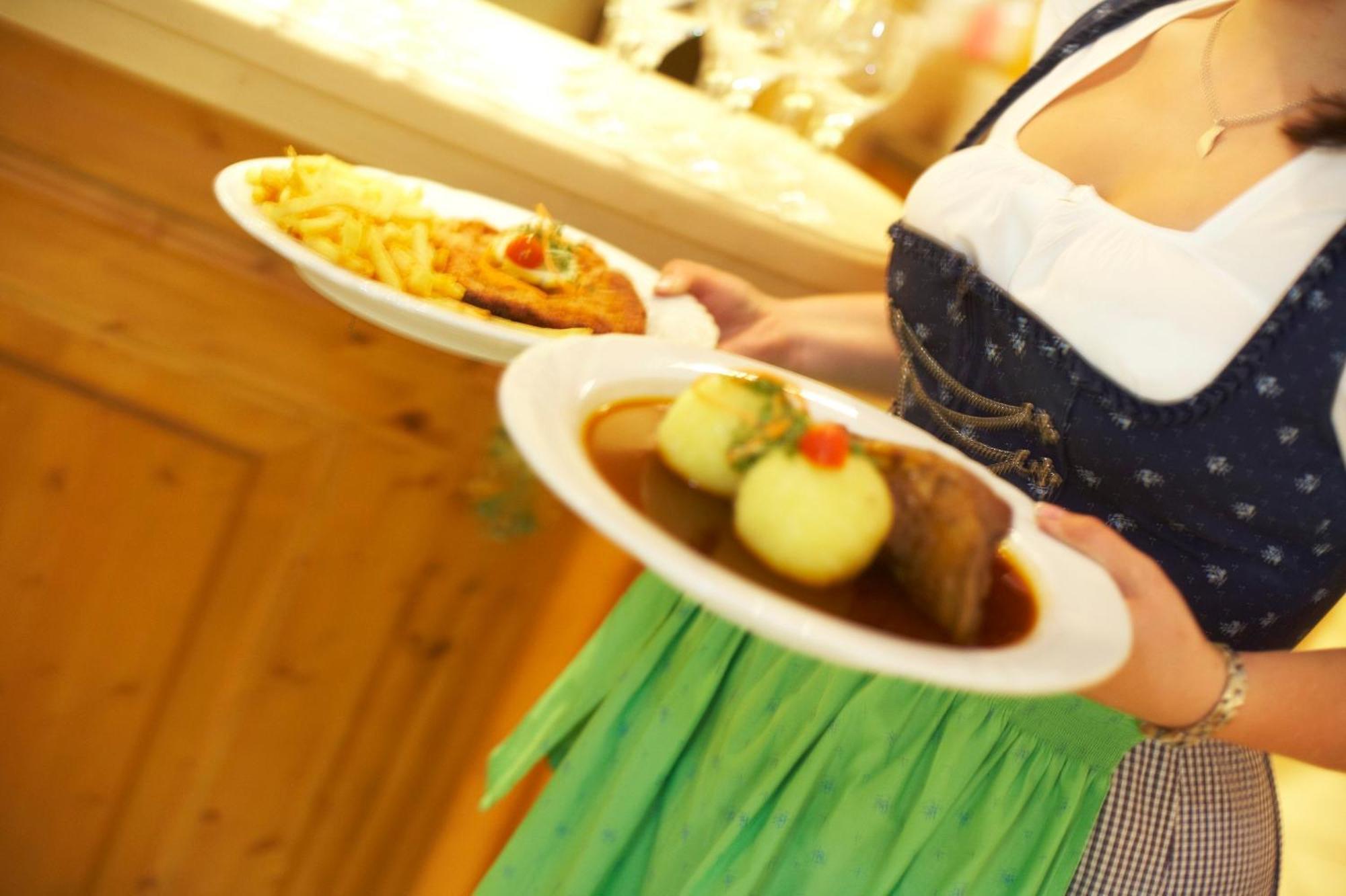 Landhotel Sonne Neuendettelsau المظهر الخارجي الصورة