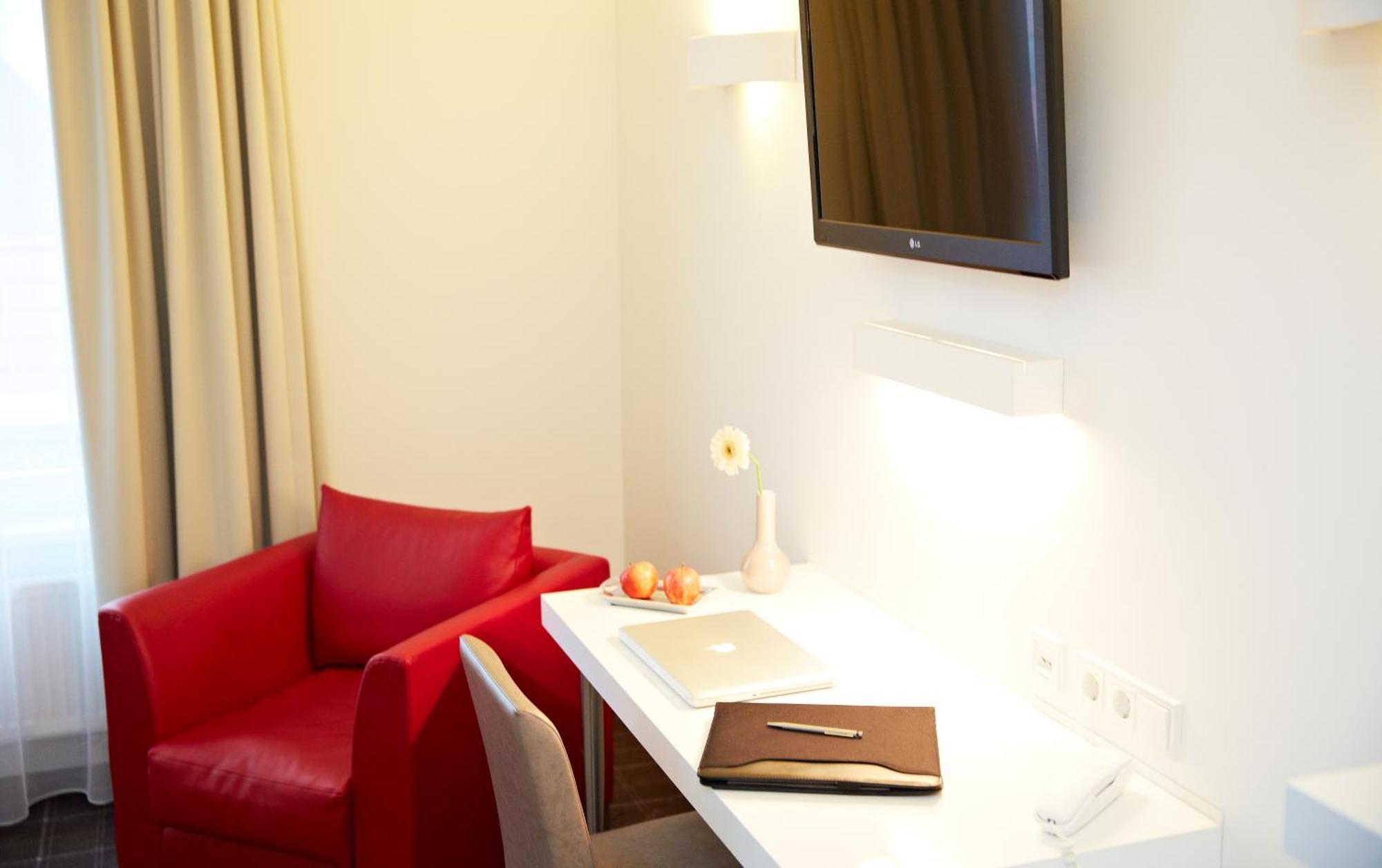 Landhotel Sonne Neuendettelsau المظهر الخارجي الصورة