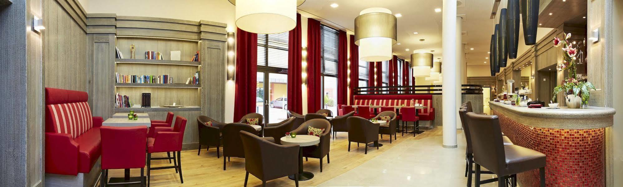 Landhotel Sonne Neuendettelsau المظهر الخارجي الصورة