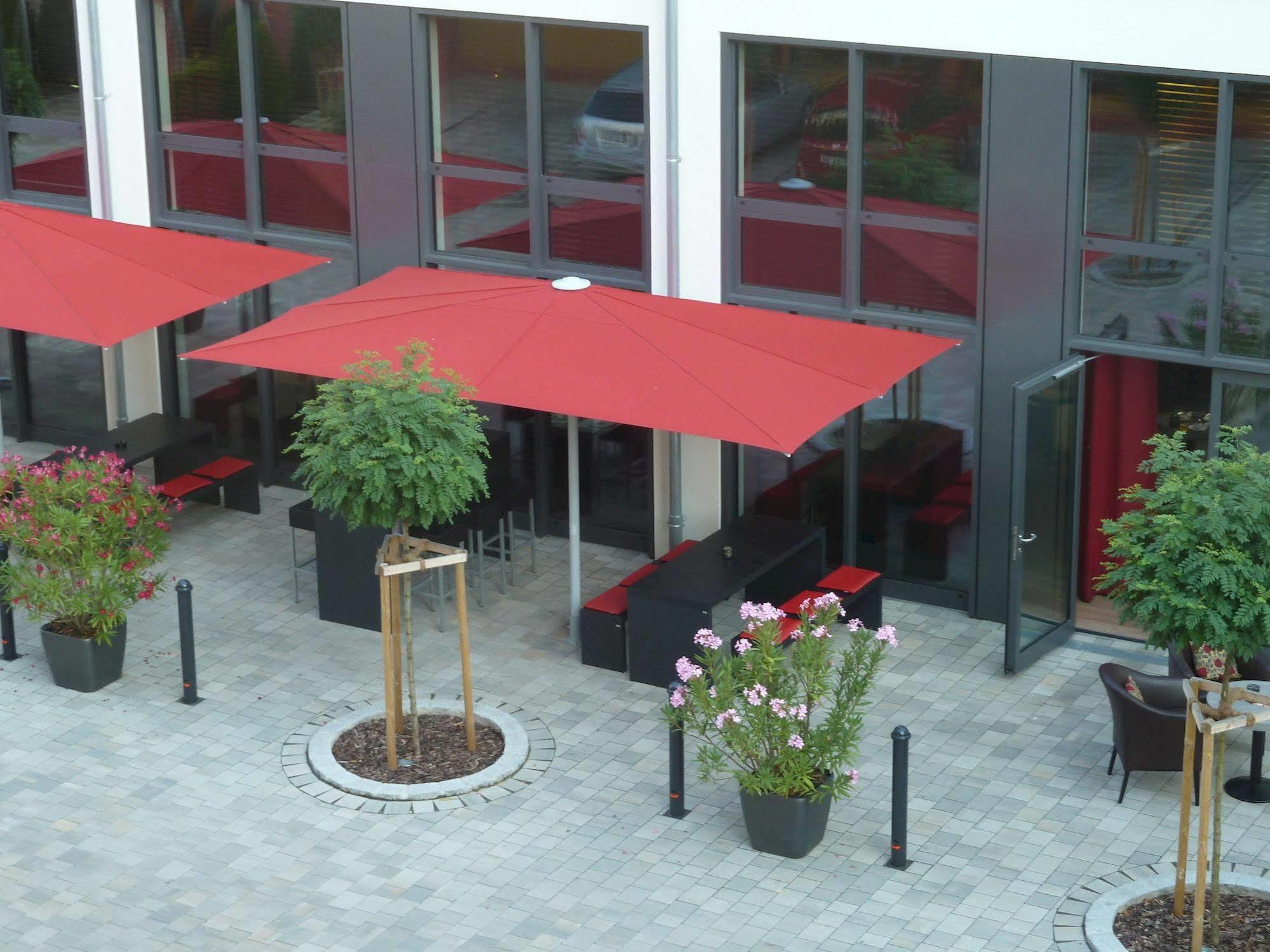 Landhotel Sonne Neuendettelsau المظهر الخارجي الصورة